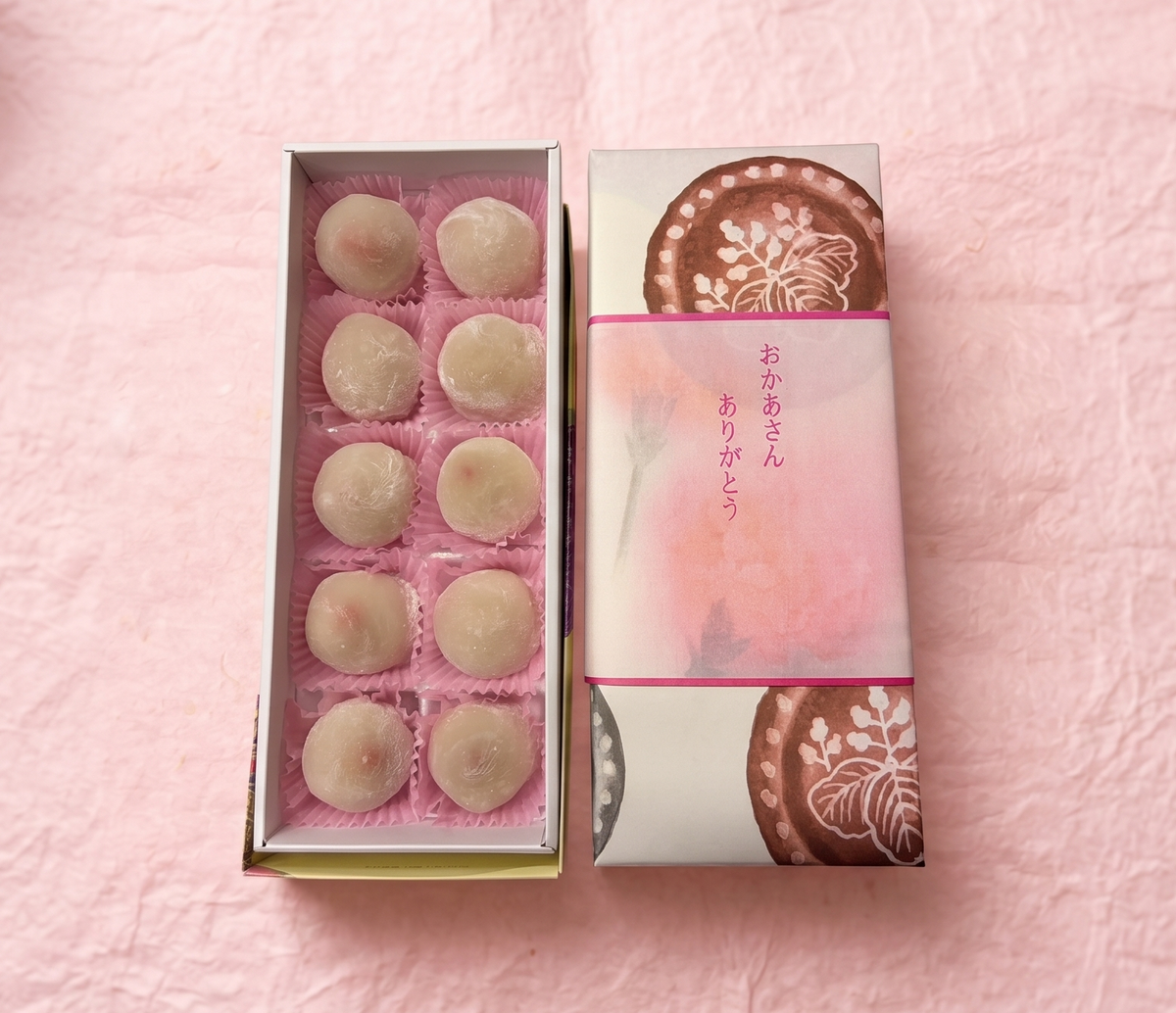 母の日 贈り物 いちご大福 化粧箱入 | 御菓子司かつら屋|大阪 老舗 富田林